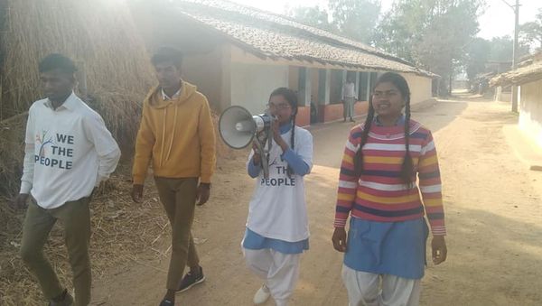 टीकाकरण पर रोको अऊ टोको स्वयंसेवक ने किया जागरूक
